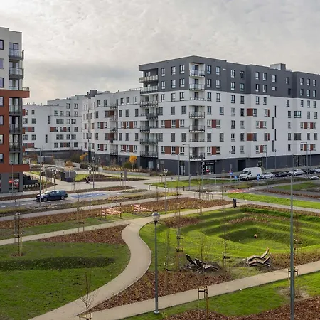 Stylish Habicha With Air Conditioning And Underground Parking By Renters *