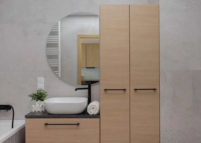 Apartament Stylish Habicha With Air Conditioning And Underground Parking By Renters *