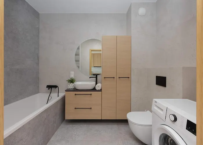 Stylish Habicha With Air Conditioning And Underground Parking By Renters * Warszawa